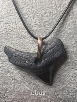 ITALIAN 14k YELLOW GOLD MEGALODON SHARK TOOTH FOSSIL PENDANT 15.73G